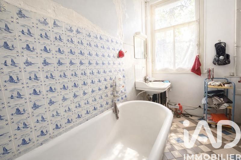 Maison - 186 m² - 9 pièces