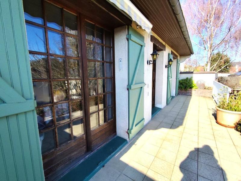 Pavillon - 150 m² - 5 pièces