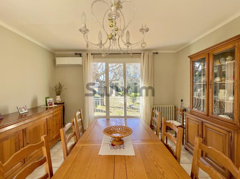 Maison - 135 m² - 6 pièces