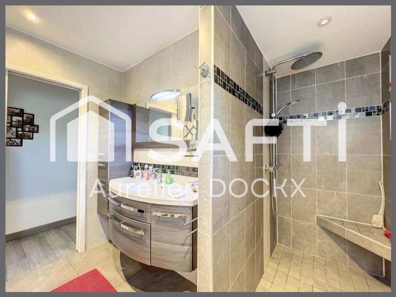 Maison - 177 m² - 7 pièces