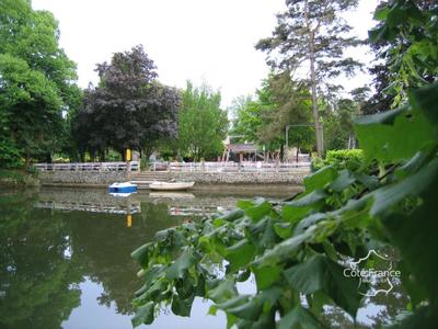 Local commercial - 739 m²