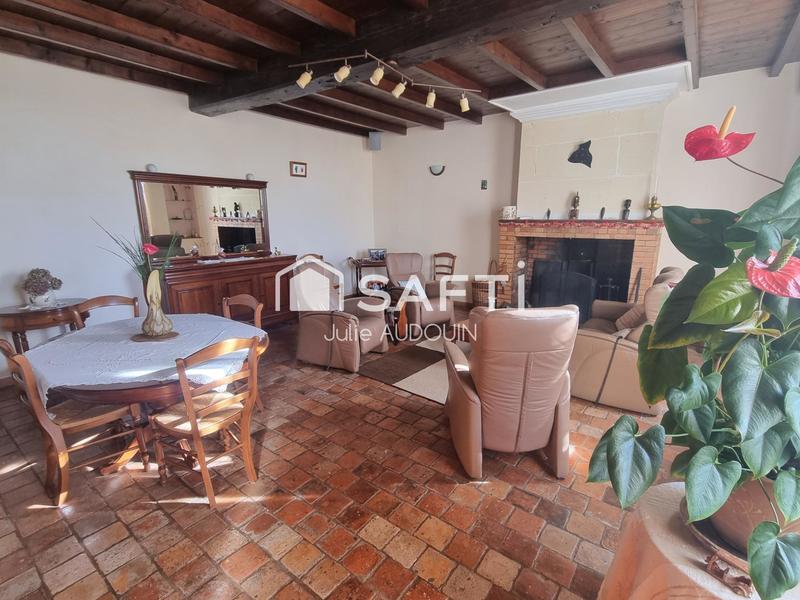 Maison - 250 m² - 8 pièces