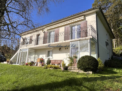Maison - 155 m² - 6 pièces