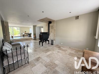 Maison - 254 m² - 8 pièces