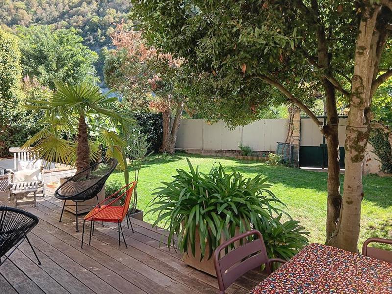 Maison - 200 m² - 8 pièces