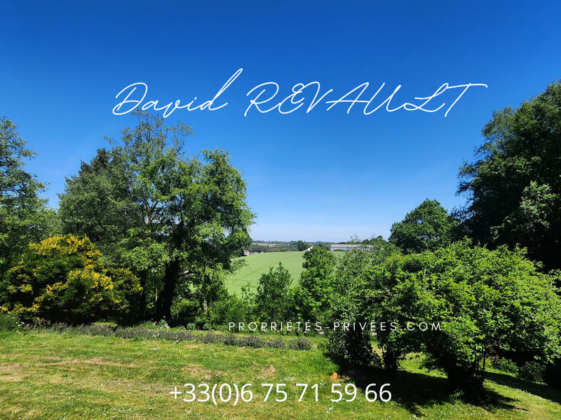 Maison - 180 m² - 9 pièces