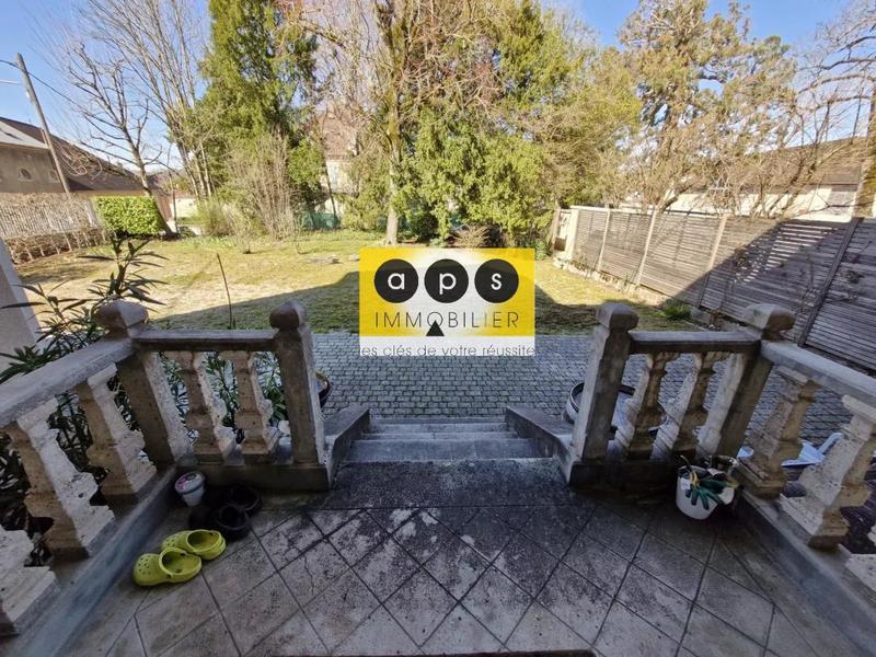 Maison de ville - 200 m² - 8 pièces