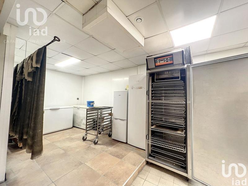 Local commercial - 240 m²