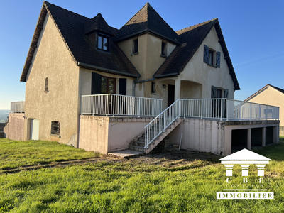 Maison - 183 m² - 7 pièces