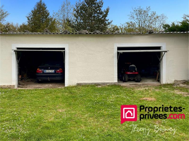 Maison - 230 m² - 8 pièces