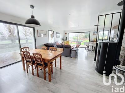 Maison - 148 m² - 7 pièces