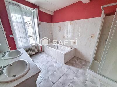 Maison - 147 m² - 6 pièces