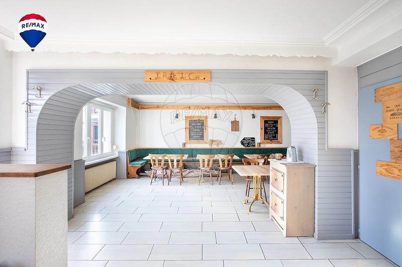 Immeuble - 245 m² - 10 pièces