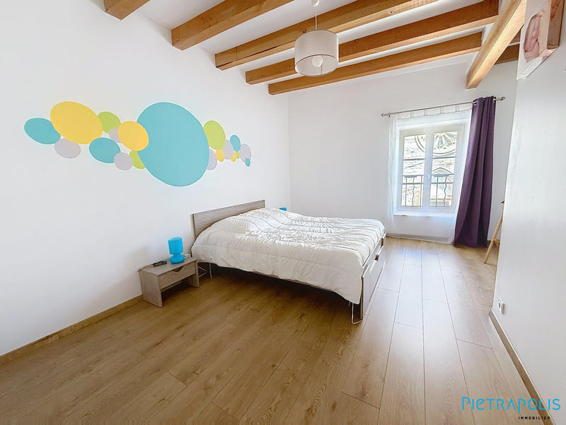 Maison ancienne - 221 m² - 8 pièces