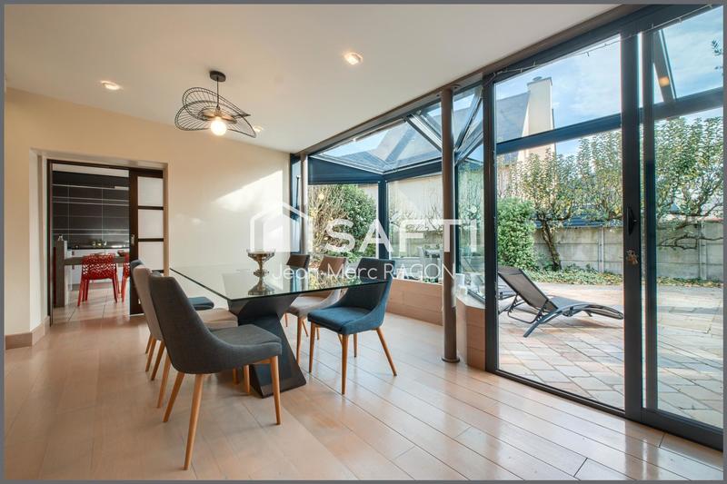 Maison - 264 m² - 7 pièces