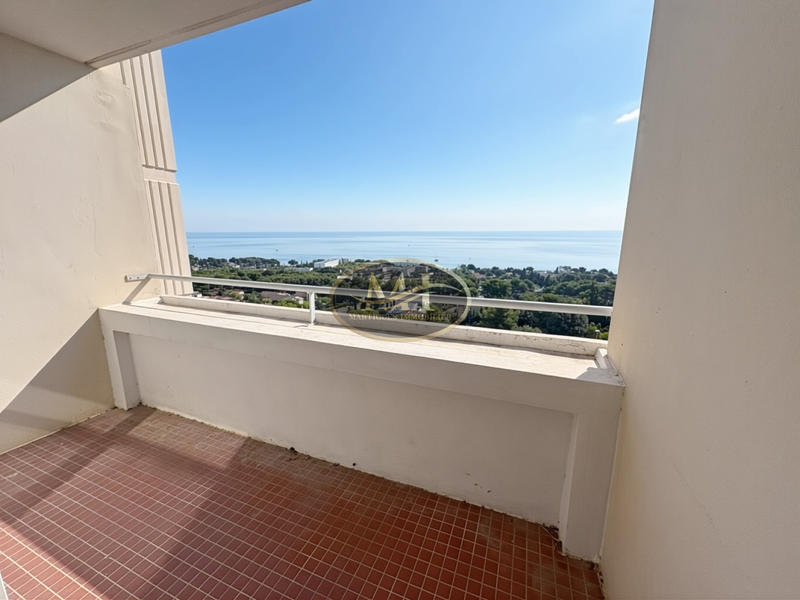 Appartement - 92 m² - 5 pièces