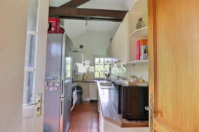 Maison traditionnelle - 150 m² - 6 pièces