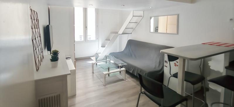 Studio - 18 m² - 2 pièces