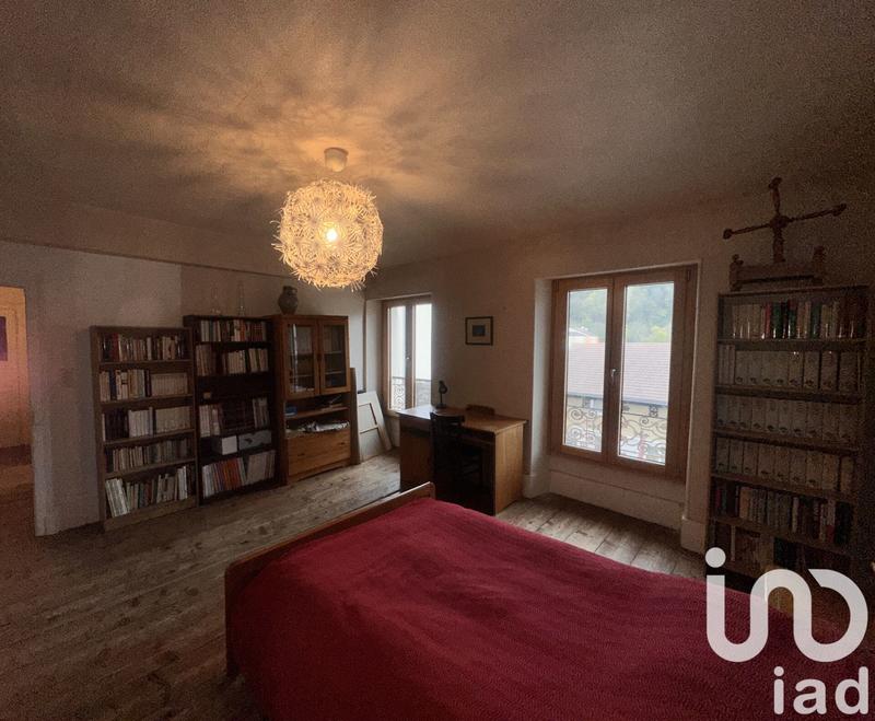 Maison de village - 298 m² - 10 pièces