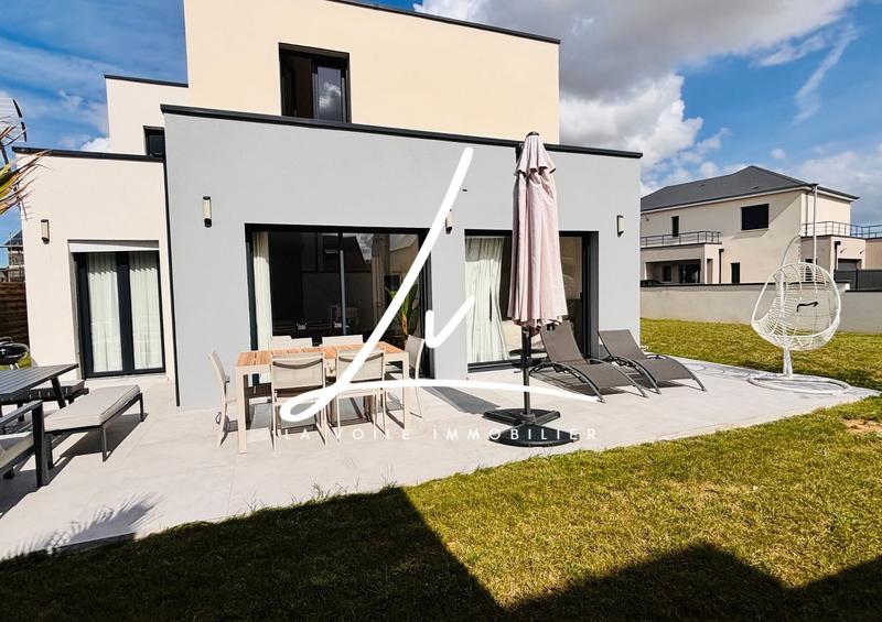 Maison - 138 m² - 6 pièces