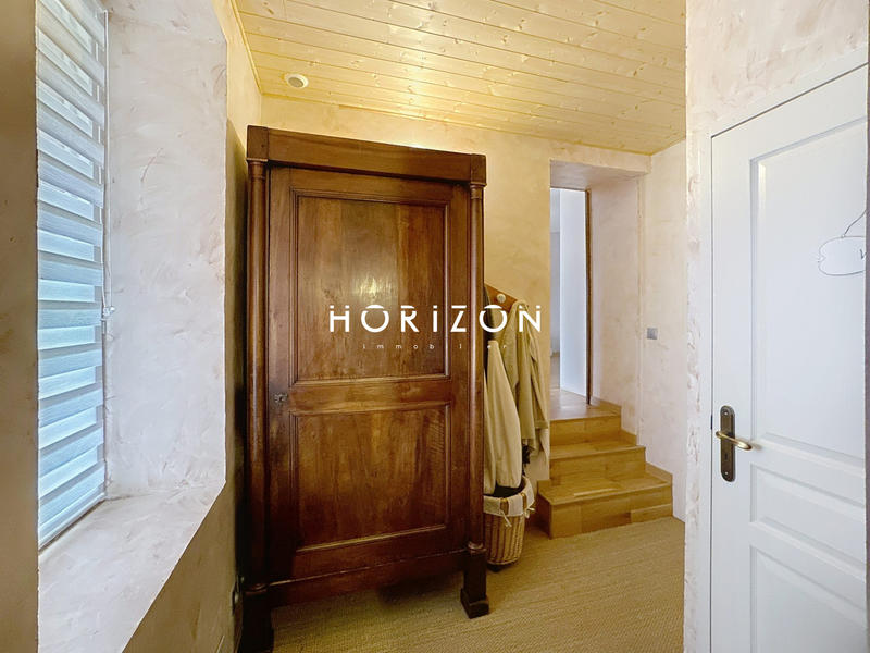 Maison ancienne - 183 m² - 7 pièces