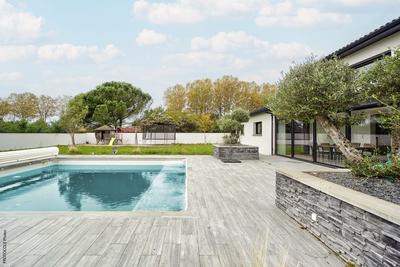 Villa - 254 m² - 6 pièces