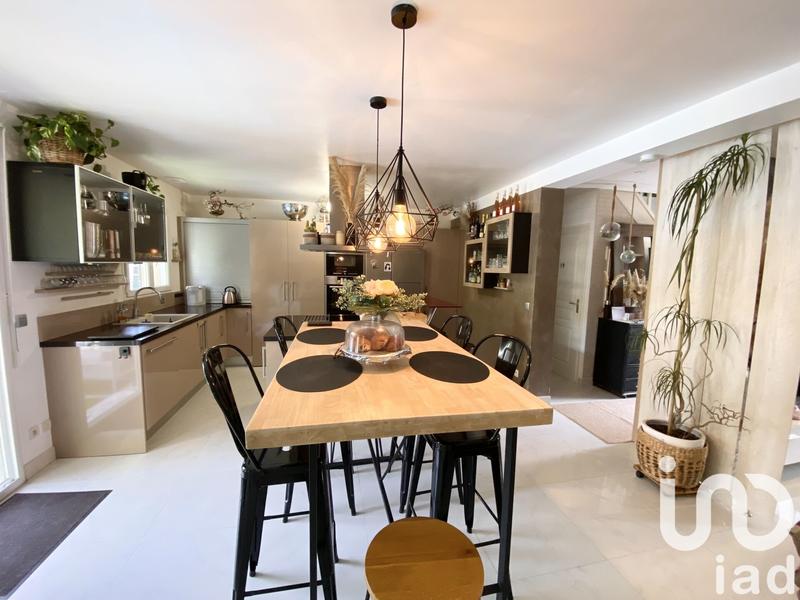 Maison - 125 m² - 6 pièces