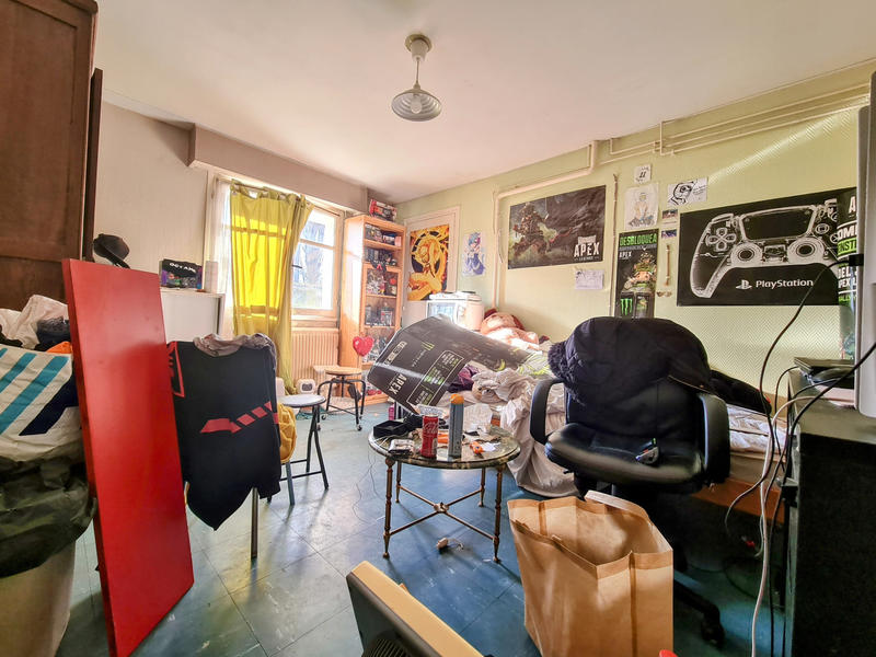 Maison - 187 m² - 9 pièces