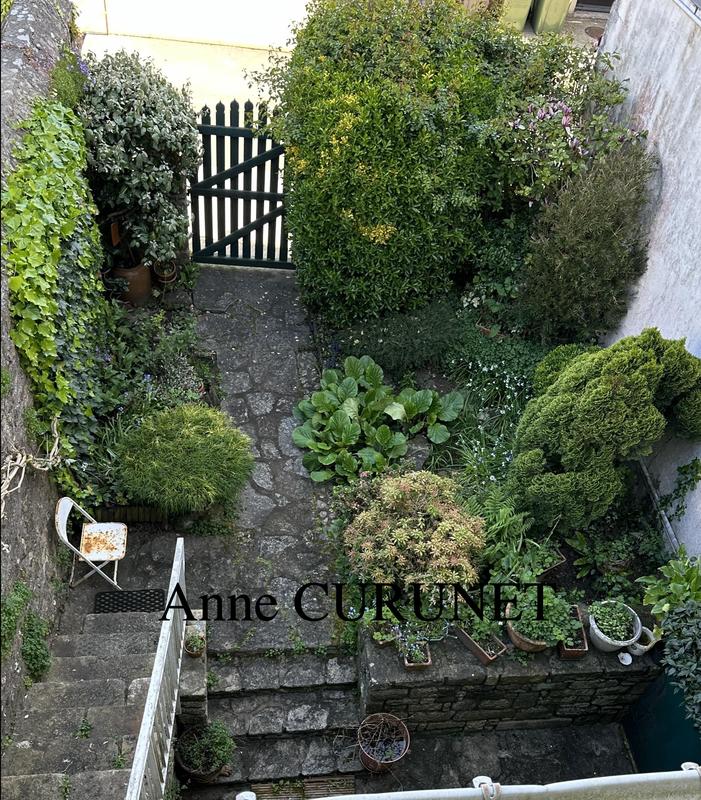 Maison - 130 m² - 10 pièces