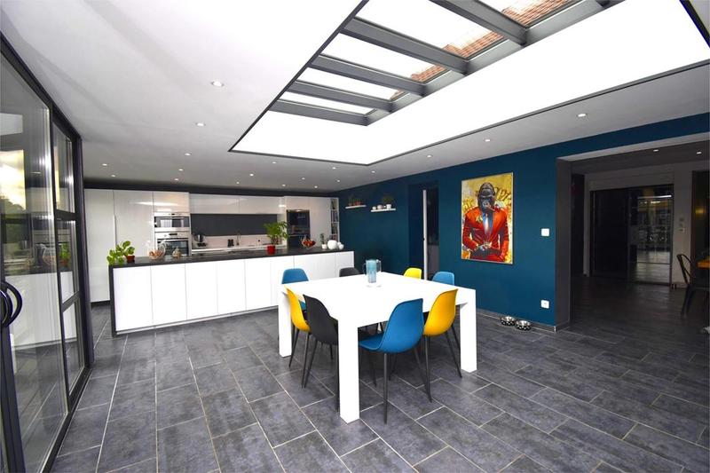 Pavillon - 198 m² - 10 pièces