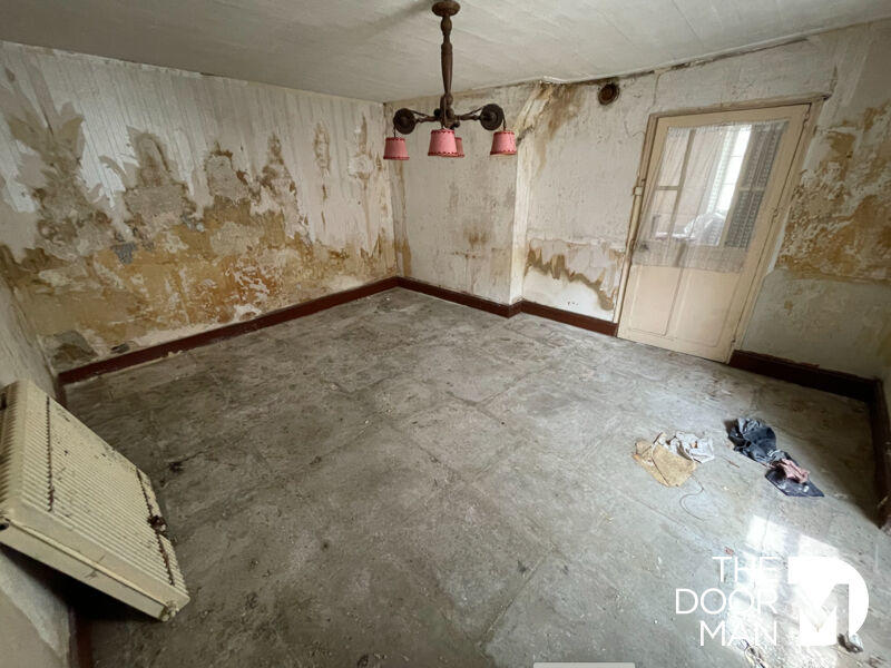 Maison - 260 m² - 10 pièces