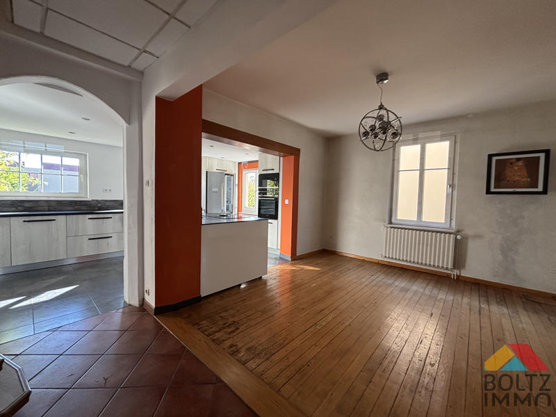 Maison - 155 m² - 6 pièces