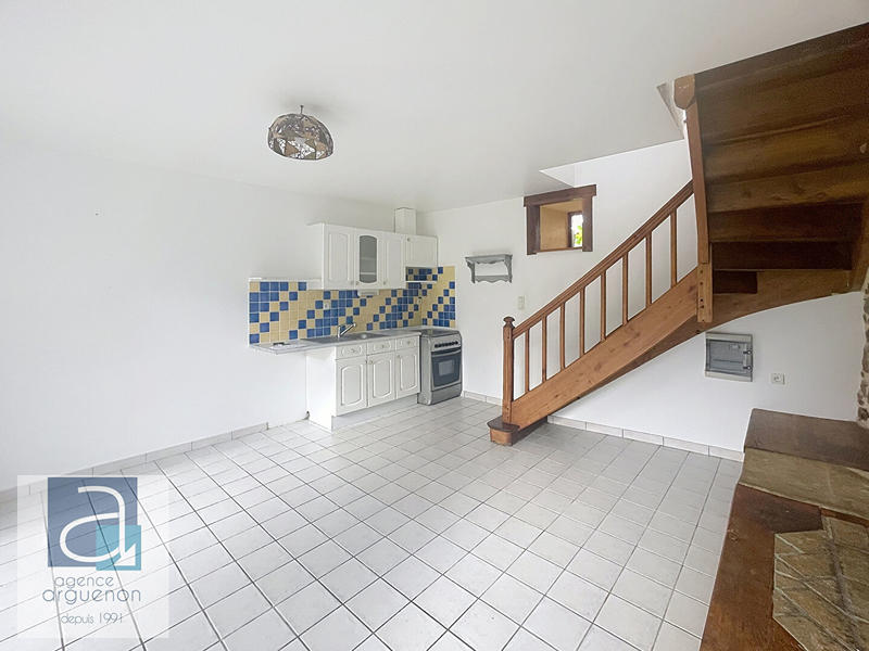 Maison - 210 m² - 8 pièces