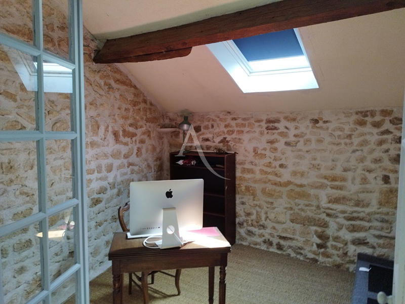 Maison - 247 m² - 5 pièces