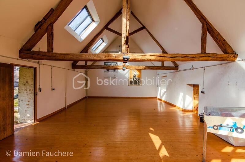 Grange - 200 m² - 6 pièces