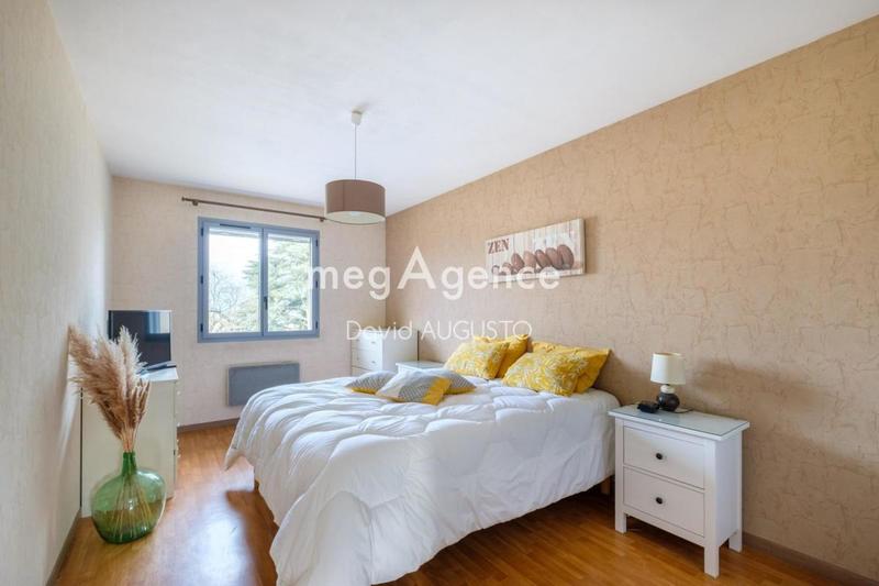 Maison traditionnelle - 142 m² - 6 pièces