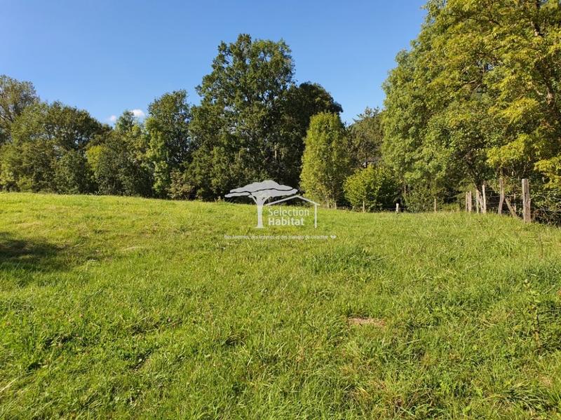 Terrain constructible - 1 015 m²