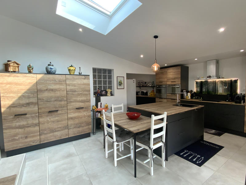 Maison - 167 m² - 5 pièces