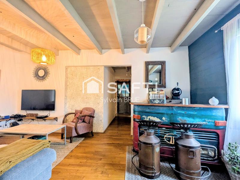 Maison - 140 m² - 5 pièces