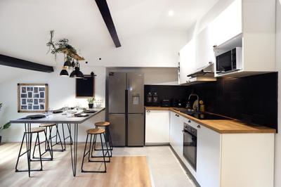 Appartement - 95 m² - 6 pièces