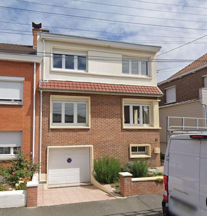 Maison traditionnelle - 84 m² - 4 pièces