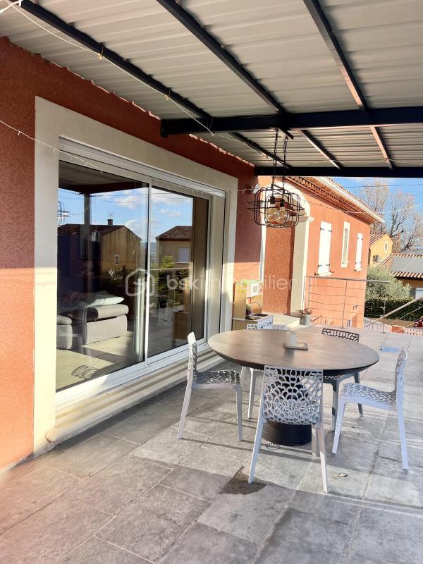 Maison - 170 m² - 8 pièces