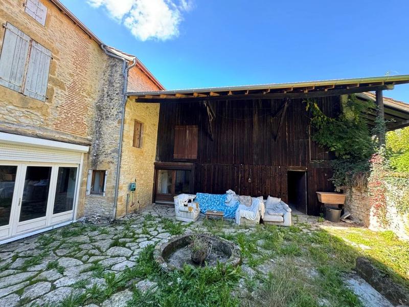 Maison de village - 130 m² - 6 pièces
