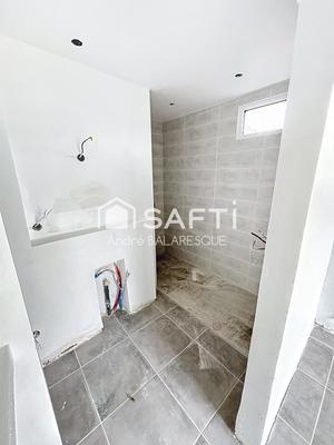 Maison - 177 m² - 7 pièces