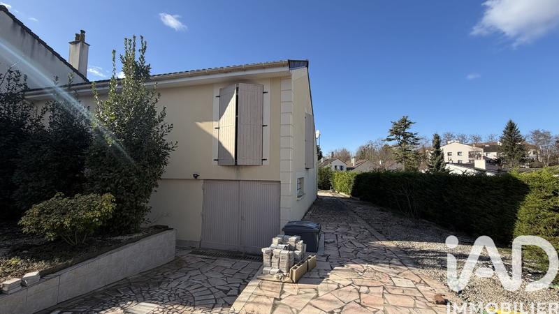 Maison - 91 m² - 5 pièces