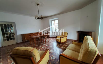 Maison - 160 m² - 6 pièces