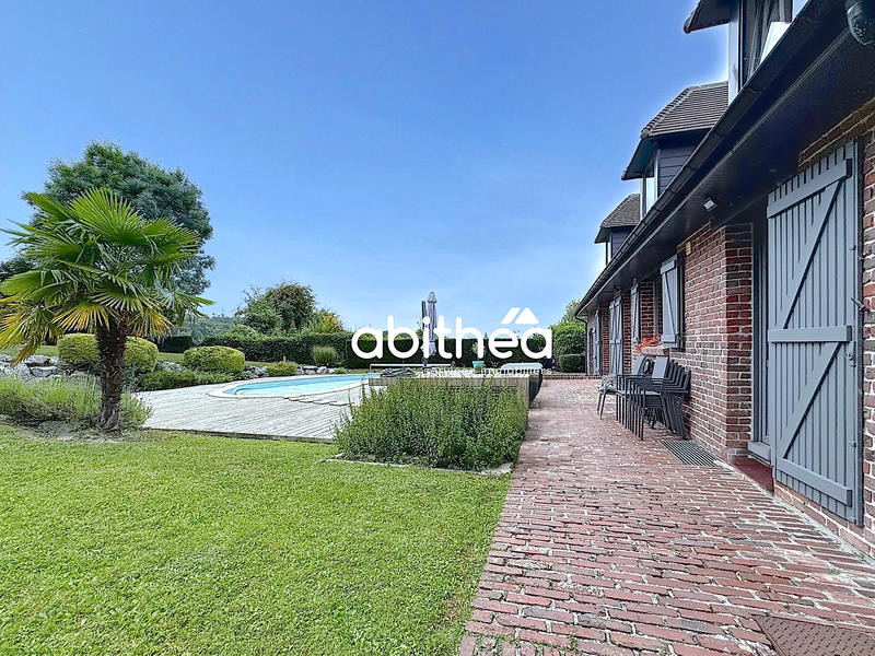 Maison - 320 m² - 7 pièces