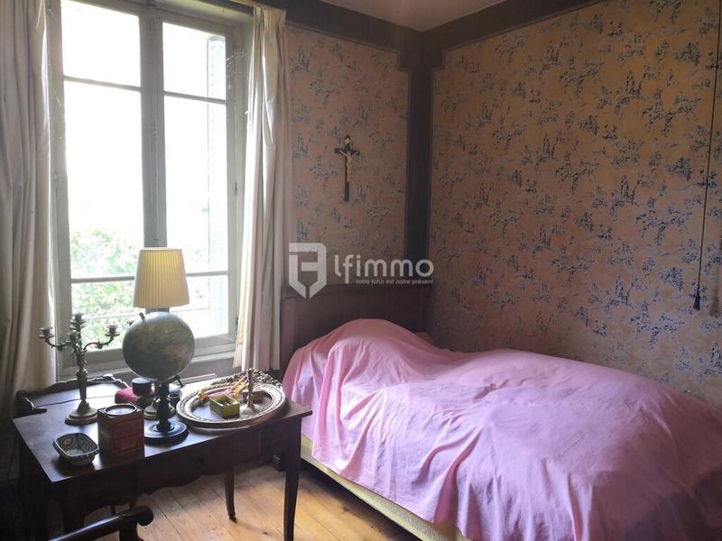 Maison - 198 m² - 10 pièces