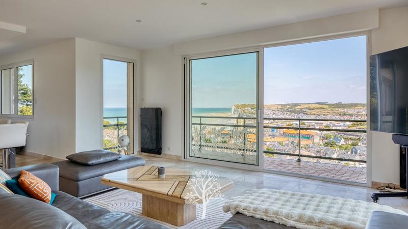 Maison - 278 m² - 7 pièces