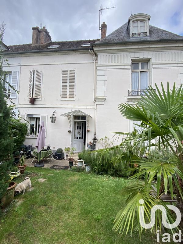 Maison - 184 m² - 8 pièces